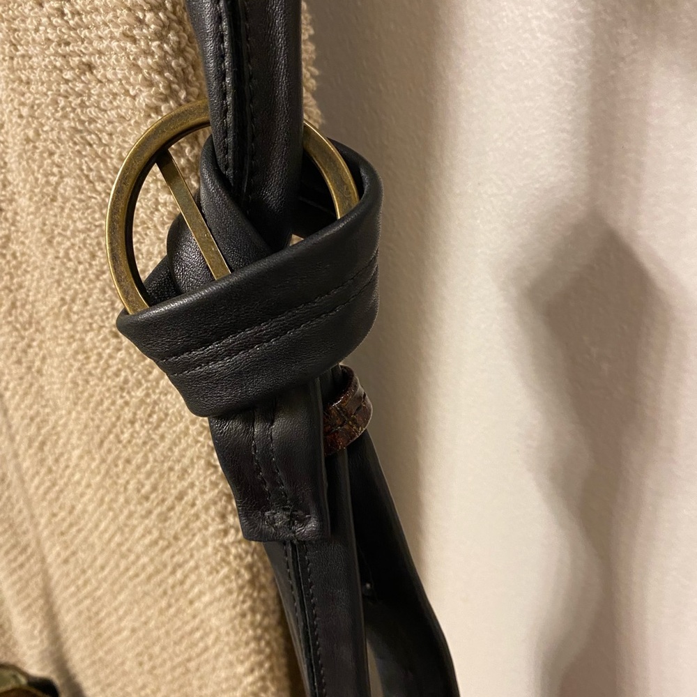 Beautiful Handcrafted Flap Crossbody Bag - Picture 4 of 16